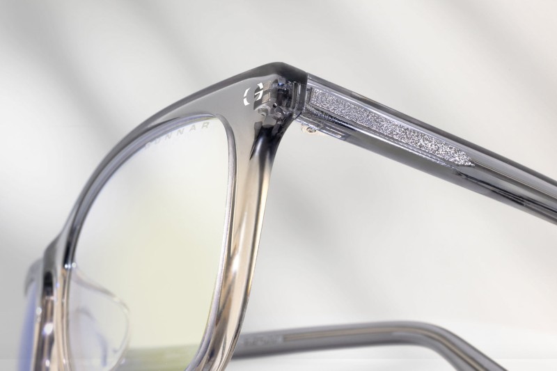 Tindra Reader - Smoky Quartz - Amber - +1.00